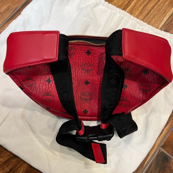 MCM Visetos Belt Bag Candy Red Like New - Picture 2 of 9